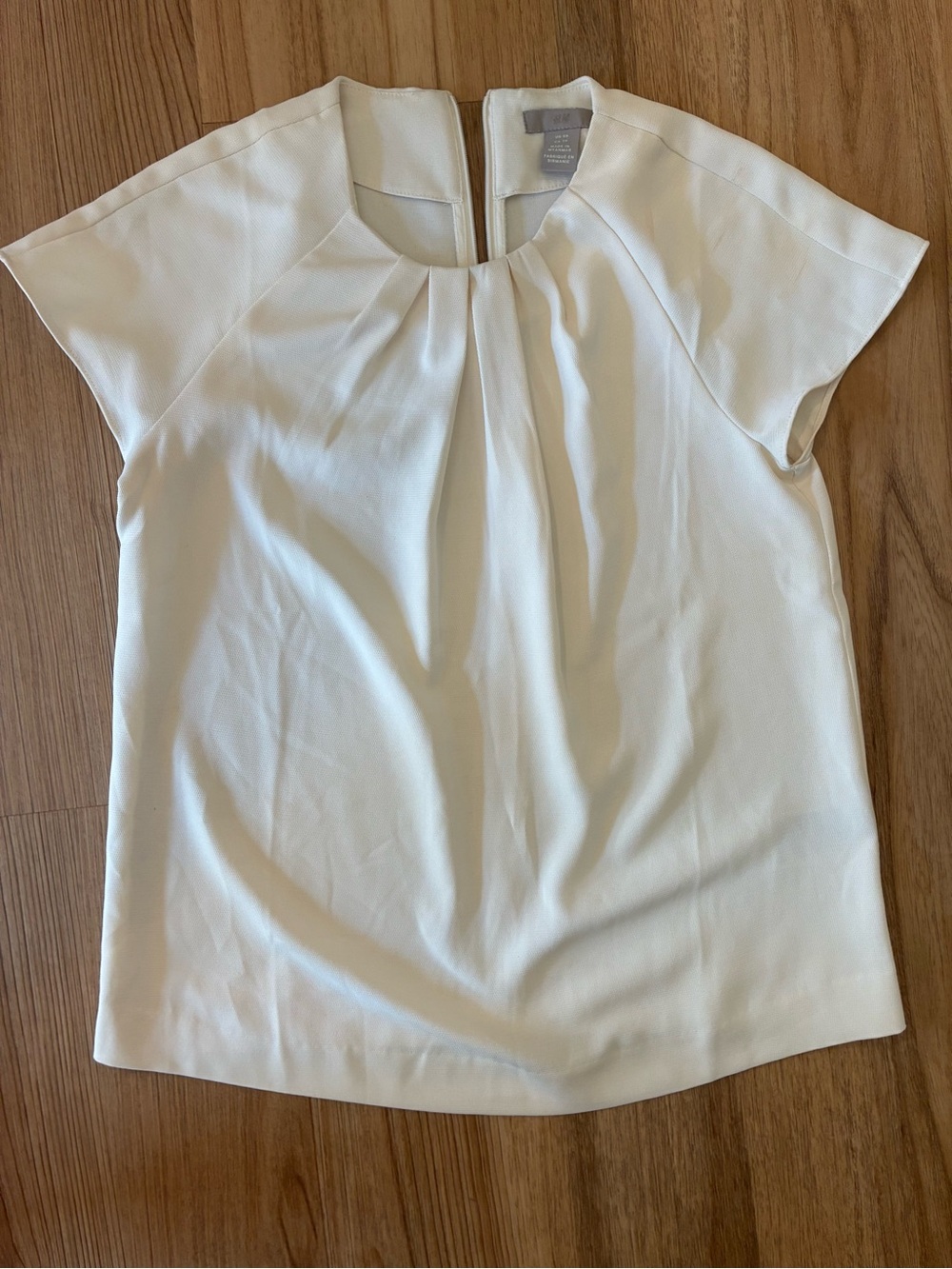 H&M White Short-Sleeve Pleated Neck Blouse